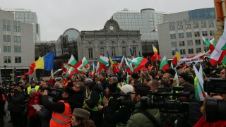 Протестът на превозвачите, Брендо и избора на изтребител, присъдата срещу кмета на Карлово… 