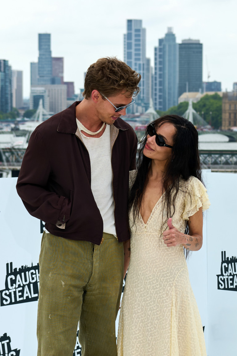 Остин и Зоуи на лондонската премиера на