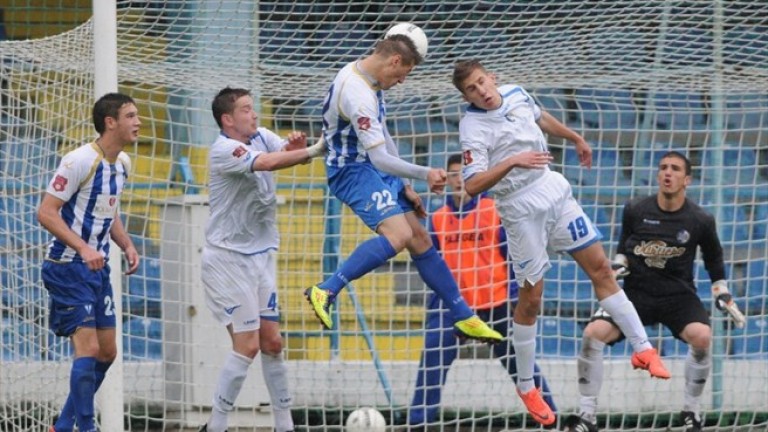 Сутиеска падна в контрола преди мача с Левски, загуби трима основни футболисти 