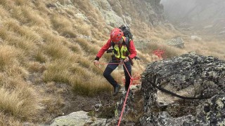 Екипите на Планинската спасителна служба ПСС към Българския Червен кръст