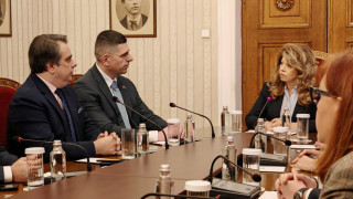 Президентът Илияна Йотова продължи с консултациите с парламентарно представените партии