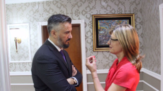 Заместник министър председателят по правосъдната реформа и министър на външните работи