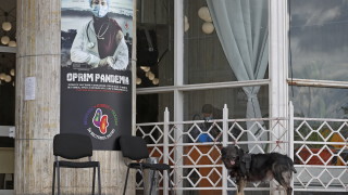 Румъния ще отпусне повече ограничения свързани с Covid 19 но маските вероятно