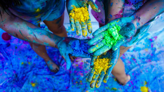 Вход свободен за голямото мацане на Фестивала на цветовете