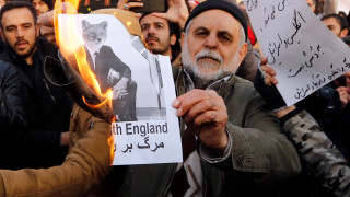 Иранският върховен съд иска да гони британския посланик от страната