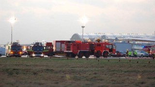 Пожар горя в завод в Индиана