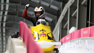 Германия спечели олимпийската титла на двуместен бобслей при жените на