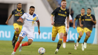 Халфът на Ботев Пловдив Дилан Мертенс е станал баща и