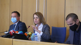 И вечер проверяват за маски в търговските обекти в София