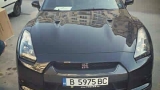 Nissan GTR с бележка "Варненска митрополия" сниман в града, отците нямат такава кола