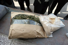 Пловдивчани задържани с над 500 гр. марихуана