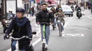 Платформите за споделено използване на електрически скутери тротинетки като Lime