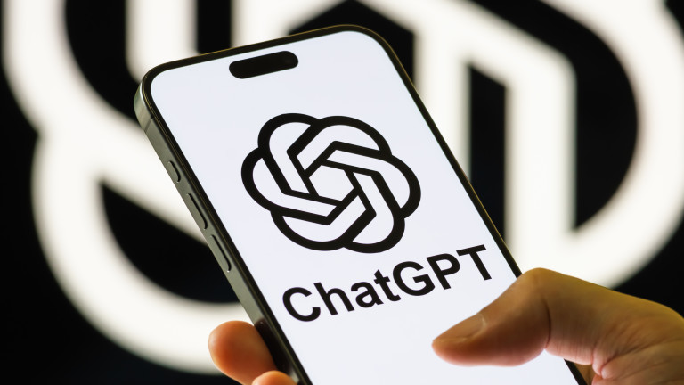 Сега со кого ќе споделуваме: Корисниците се пожалија на пад на ChatGPT