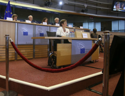 Евродепутати хвалят Кристалина Георгиева, ръкопляскат й