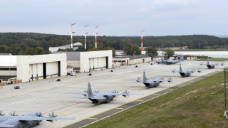 През януари неидентифицирани дронове са били забелязани шест пъти над