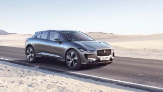 Jaguar показва изцяло новия си електрически SUV I Pace достига скорост