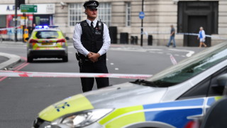 Трима души са ранени след стрелба в метрото в Лондон