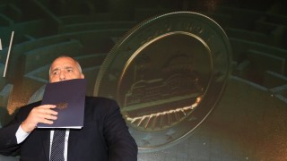 По прозрачната процедура от тази за изтребителите няма само че в