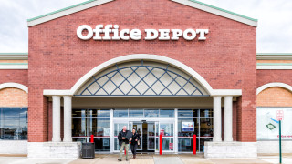 Собственикът на Staples направи изнедваща оферта за придобиване на Office