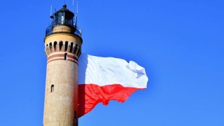 Полша е неутрализирала дрон който е летял над чувствителни правителствени