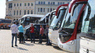 Удължават срока на туроператори да изплащат на клиентите дължимите суми