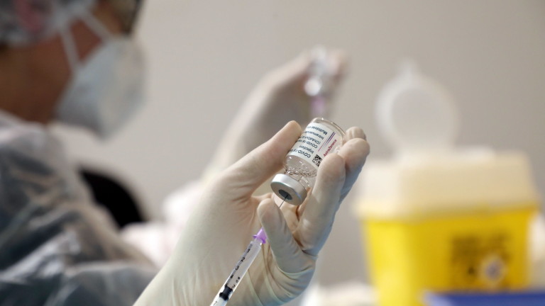 Дания съобщи за два нови случаи с кръвни съсиреци след ваксинация с "Астра Зенека" 