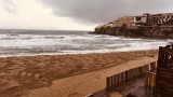 Проливните дъждове и бурни вълни отнесоха плажовете на Созопол 