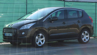 Заснеха Peugeot 3008 без камуфлаж