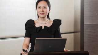 Главният финансов директор на Huawei се оказа почитателка на Apple