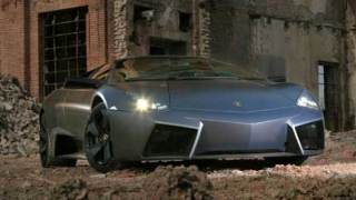 Lamborghini работи върху Reventon Roadster