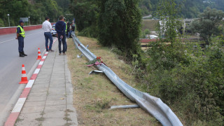 АПИ проверява поставянето на мантинели на пътя Своге - София