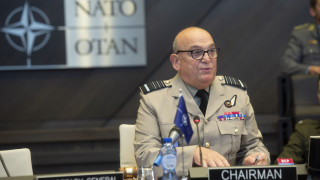 НАТО: Русия трябва да освободи украинските моряци и да напусне Крим