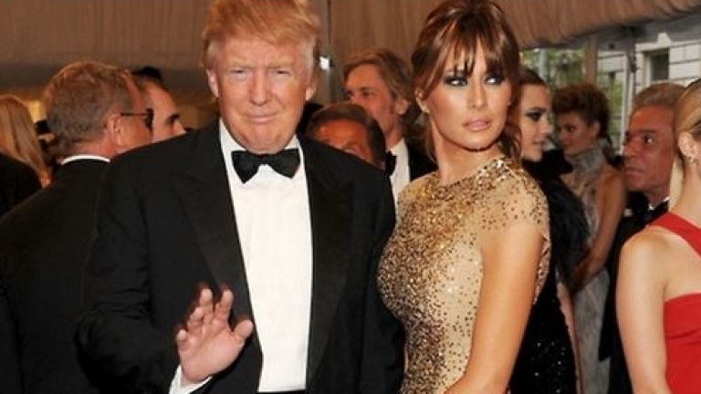 Противник на Доналд Тръмп пусна гола снимка на жена му (СНИМКА 18+)