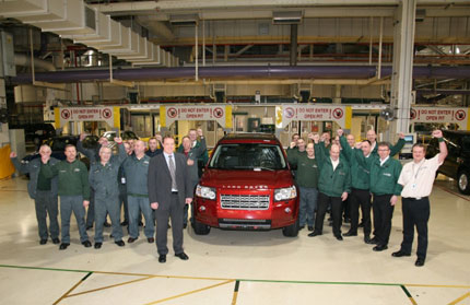 Land Rover произведе 100 000-ния Freelander 2