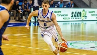 Той е един от скромните и безкрайно талантливи баскетболисти у