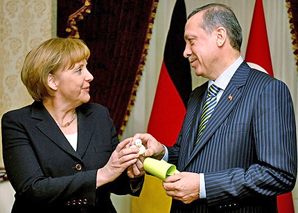 Меркел натисна Турция да отвори пристанищата в Кипър