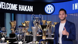 Интер обяви трансфера на халфа Хакан Чалханоглу 27 годишният турчин