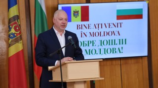 Филиалът на Русенския университет получи сградата на Тараклийския университет