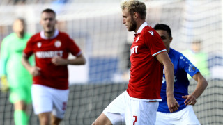 Английски отбор следи изкъсо изявите на халфа на ЦСКА Джонатан