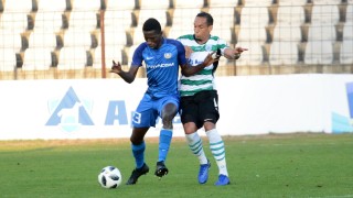 Халфът на Левски Хали Тиам използва социалните мрежи за да