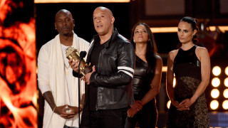 Актьори от "Бързи и яростни" почетоха Пол Уокър