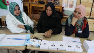 В Алжир се провеждат президентски избори съобщават АФП След 10