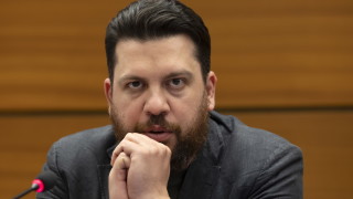 Двама мъже заподозрени в нападението на Леонид Волков помощник в