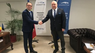 Министърът на младежта и спорта Красен Кралев се срещна с