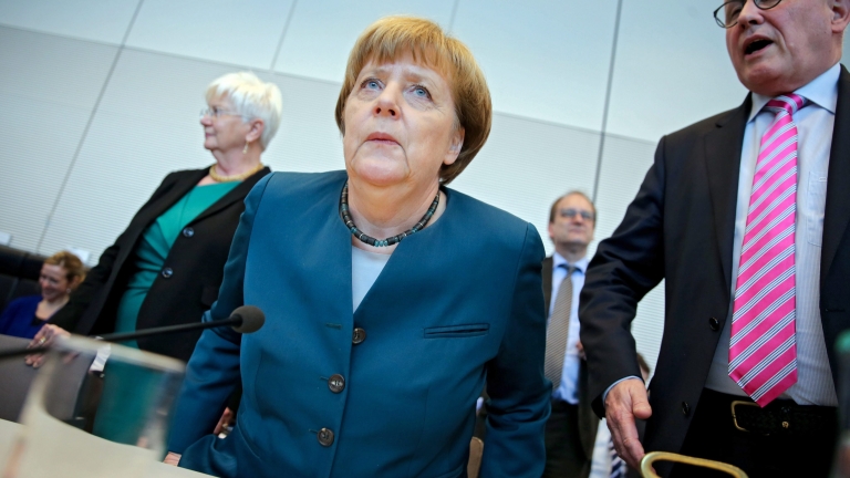Меркел подчерта свободата на словото и изкуството на фона на жалбата на Ердоган