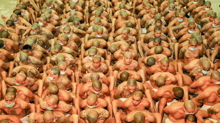 Нарастват опасенията че коронавирусът се разпространява в претъпканите латиноамерикански затвори