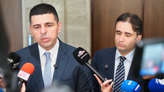 Чухме преди малко Бойко Борисов да говори за котки и