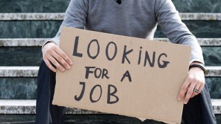 99 000 безработни заради кризата