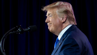 Президентът на САЩ Доналд Тръмп коментира в Туитър че големите санкции срещу