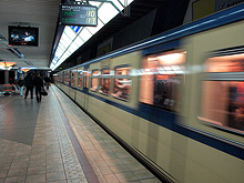 Блъснаха жена пред влак в столичното метро 